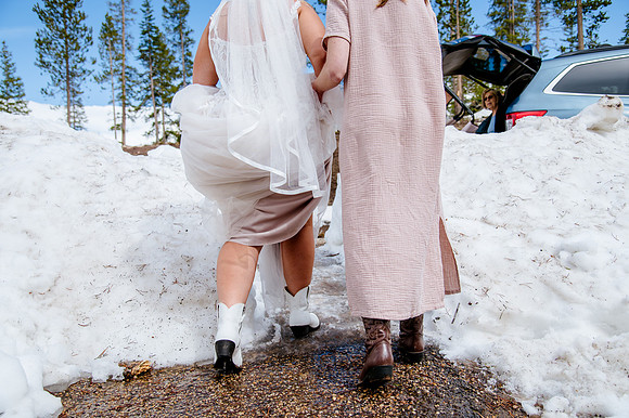 now in June: Megan Collins and Seth Underwood's Mountain Wedding