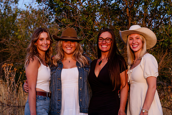 Family Portraits at Wheeler Farm: Alicia Peterson's Blended Family in the Glow of Sunset