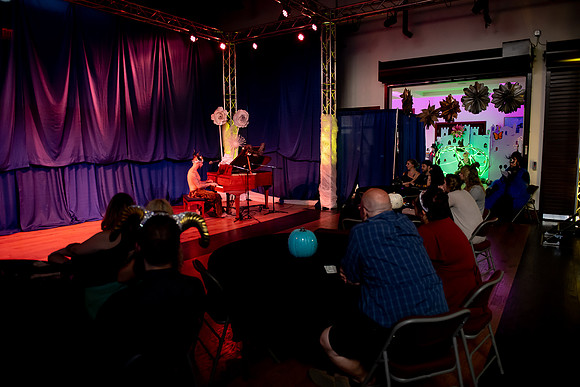Kiki Cabaret53619