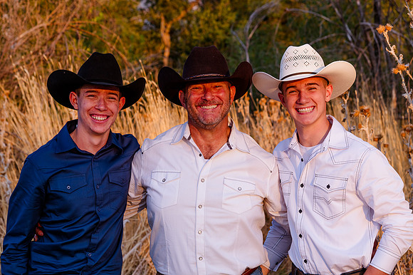 Family Portraits at Wheeler Farm: Alicia Peterson's Blended Family in the Glow of Sunset