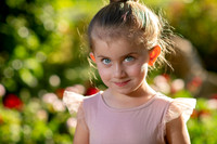 Golden Hour Family Portraits at the International Peace Gardens – The Boss Family8528