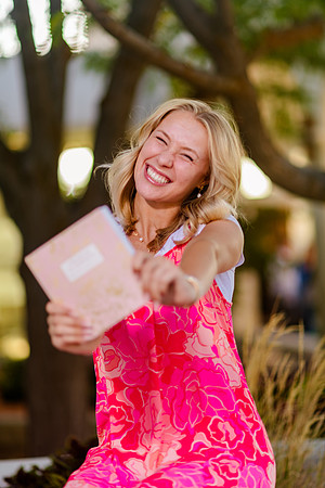 Missionary Photoshoot: Isabelle Petersen at Bountiful Temple