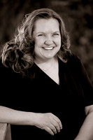 Christine Palmer: A Headshot Session with Personality & Creativity