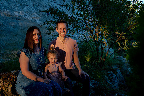 Golden Hour Family Portraits at the International Peace Gardens – The Boss Family1158