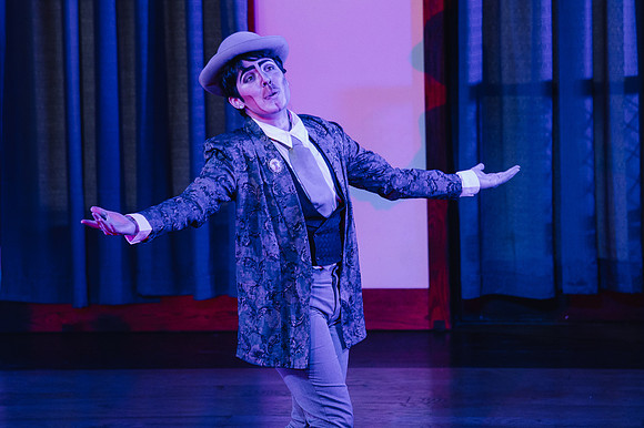 Kiki Cabaret 39733