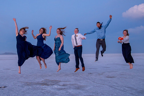 Heather Ohman & Chad Winget’s Windswept Wedding Adventure at the Utah Salt Flats021382