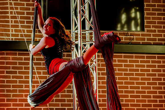 Kiki Cabaret 39502