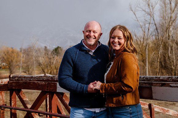 A Snowy Moment & First Kiss Revisited: Heather & Chad’s Engagement at Wheeler Farm