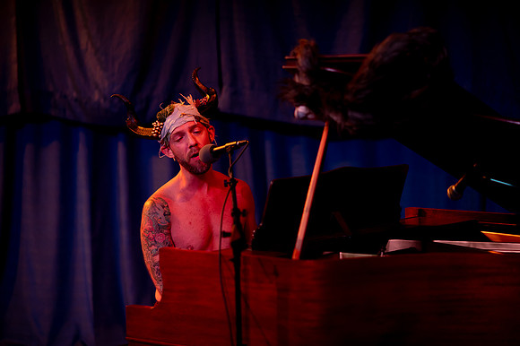 Kiki Cabaret53289