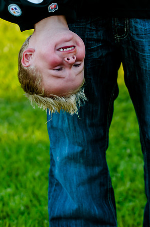 Family Pictues at the International Peace Gardens slc,utah-8944