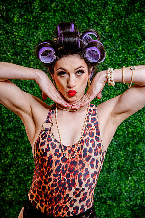 Pin-Up Revival: Madazon Can-Can’s Makeup & Posing Masterclass