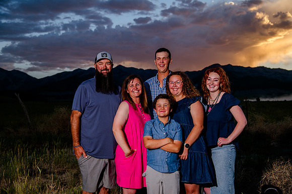 Lund Family Photo Session: Capturing Memories in the West Utah Desert at Sunset