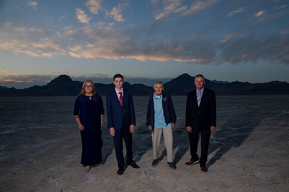 Family Portraits with Rebecca Ory-Hernandez at the Utah Salt Flats