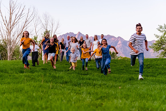 1201Family Portraits at Wheeler Farm