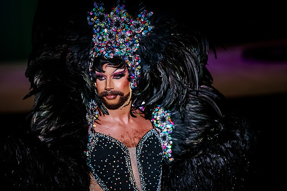 Birdlesque Takes Flight: Burlesque Meets Nature at Tracy Aviary’s Fundraising Cabaret