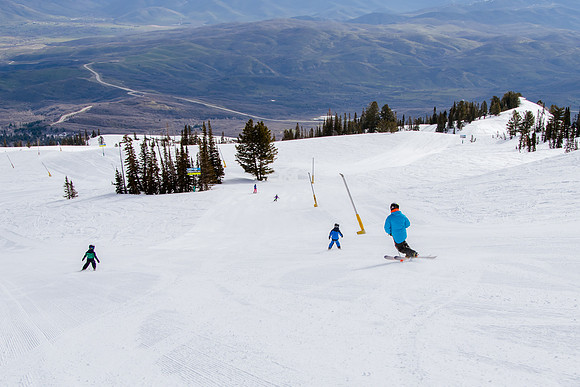 Family Ski at Snowbasin 4-5-17-8101