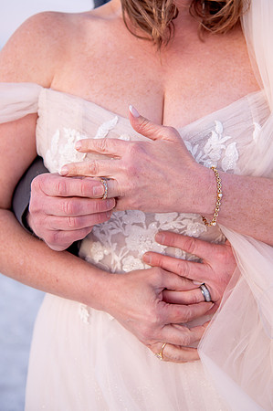 Heather Ohman & Chad Winget’s Windswept Wedding Adventure at the Utah Salt Flats021273