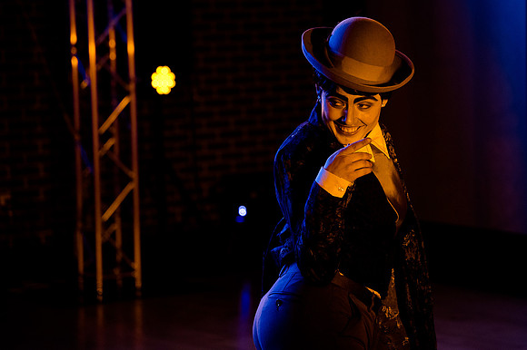 Kiki Cabaret 39726