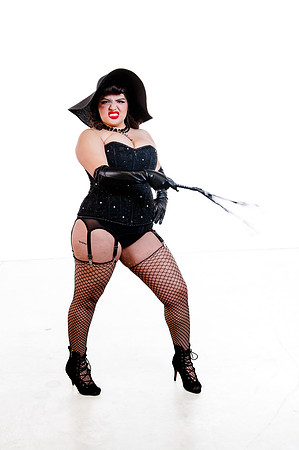 Pin-Up Revival: Madazon Can-Can’s Makeup & Posing Masterclass