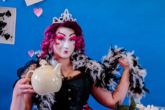 Mad Hatter's Tea Party112044