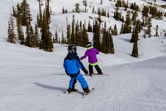 Family Ski at Snowbasin 4-5-17-8689