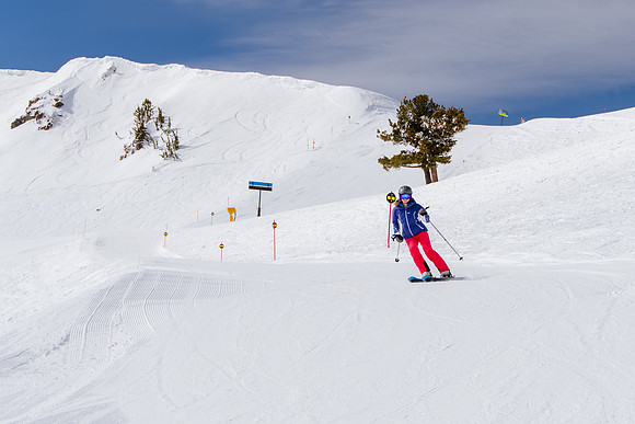 Family Ski at Snowbasin 4-5-17-8543