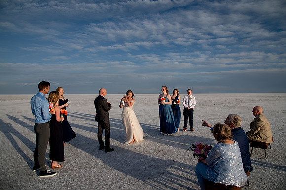 Heather Ohman & Chad Winget’s Windswept Wedding Adventure at the Utah Salt Flats020835