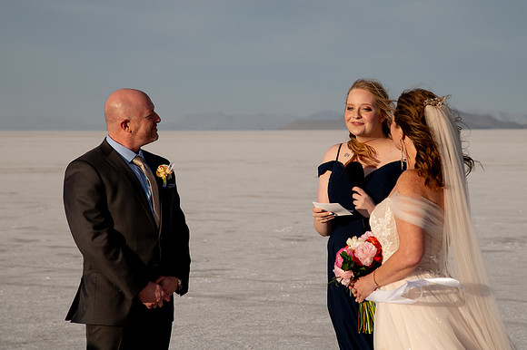 Heather Ohman & Chad Winget’s Windswept Wedding Adventure at the Utah Salt Flats020768