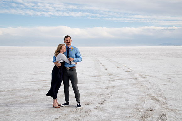 Heather Ohman & Chad Winget’s Windswept Wedding Adventure at the Utah Salt Flats020628
