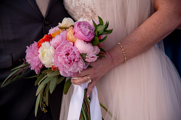 Heather Ohman & Chad Winget’s Windswept Wedding Adventure at the Utah Salt Flats021250