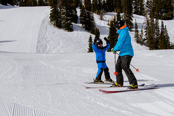 Family Ski at Snowbasin 4-5-17-8749
