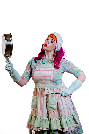 Pin-Up Revival: Madazon Can-Can’s Makeup & Posing Masterclass