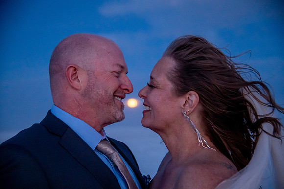 Heather Ohman & Chad Winget’s Windswept Wedding Adventure at the Utah Salt Flats021427