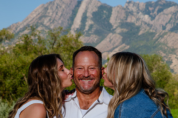 Family Portraits at Wheeler Farm: Alicia Peterson's Blended Family in the Glow of Sunset