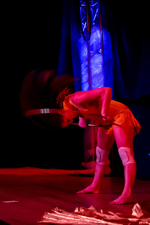 Kiki Cabaret54413