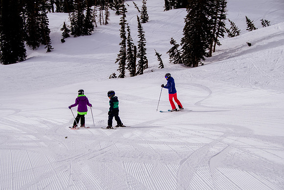 Family Ski at Snowbasin 4-5-17-6843