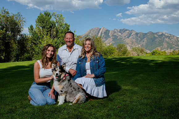 Family Portraits at Wheeler Farm: Alicia Peterson's Blended Family in the Glow of Sunset