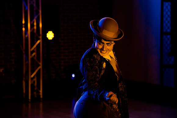 Kiki Cabaret 39727