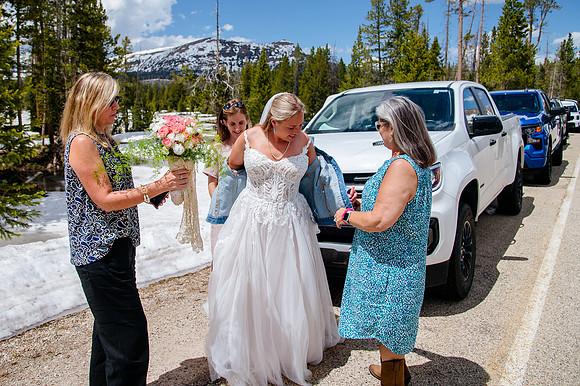 now in June: Megan Collins and Seth Underwood's Mountain Wedding