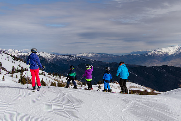 Family Ski at Snowbasin 4-5-17-8663