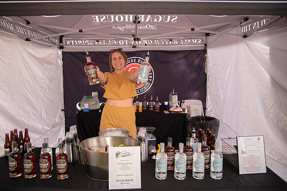 Ready to Hatch – Tracy Aviary’s Signature Spring Fundraise5275