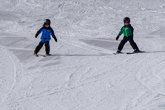 Family Ski at Snowbasin 4-5-17-8700