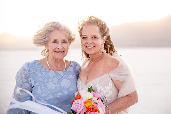 Heather Ohman & Chad Winget’s Windswept Wedding Adventure at the Utah Salt Flats021137