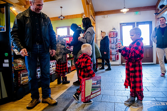 Family Portraits 11-24-2018_DSC5811