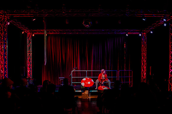 Mad Hatter's Tea Party112922