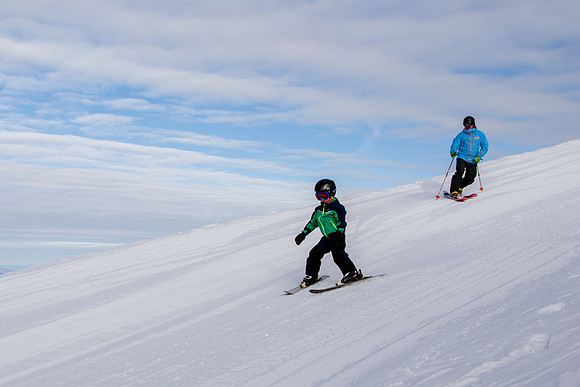 Family Ski at Snowbasin 4-5-17-7682