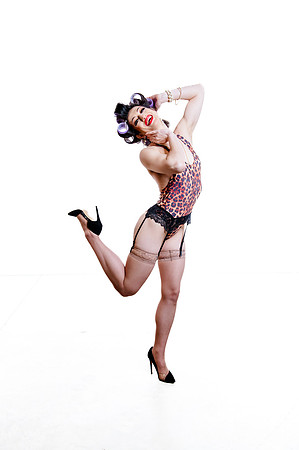 Pin-Up Revival: Madazon Can-Can’s Makeup & Posing Masterclass