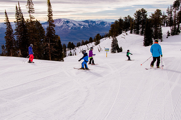 Family Ski at Snowbasin 4-5-17-6838
