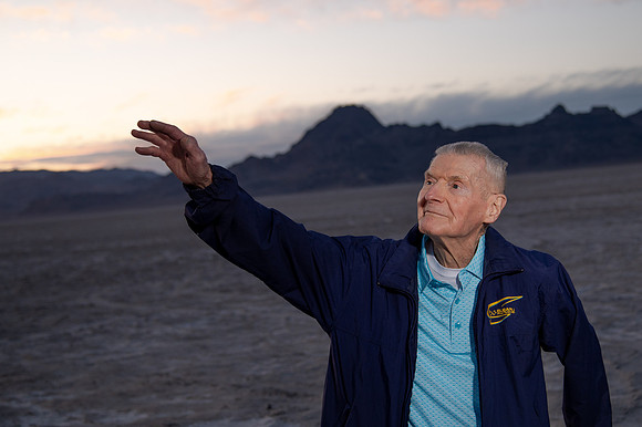Family Portraits with Rebecca Ory-Hernandez at the Utah Salt Flats