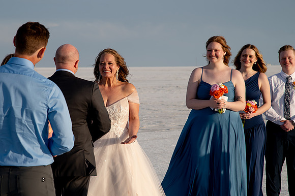 Heather Ohman & Chad Winget’s Windswept Wedding Adventure at the Utah Salt Flats020902